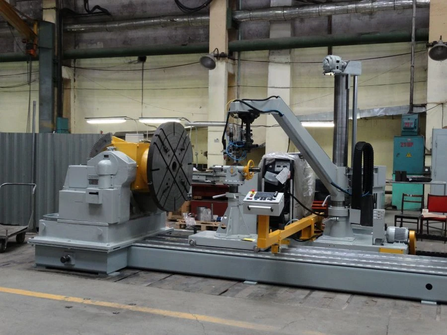 Machine for automatic welding of longitudinal and ring seams