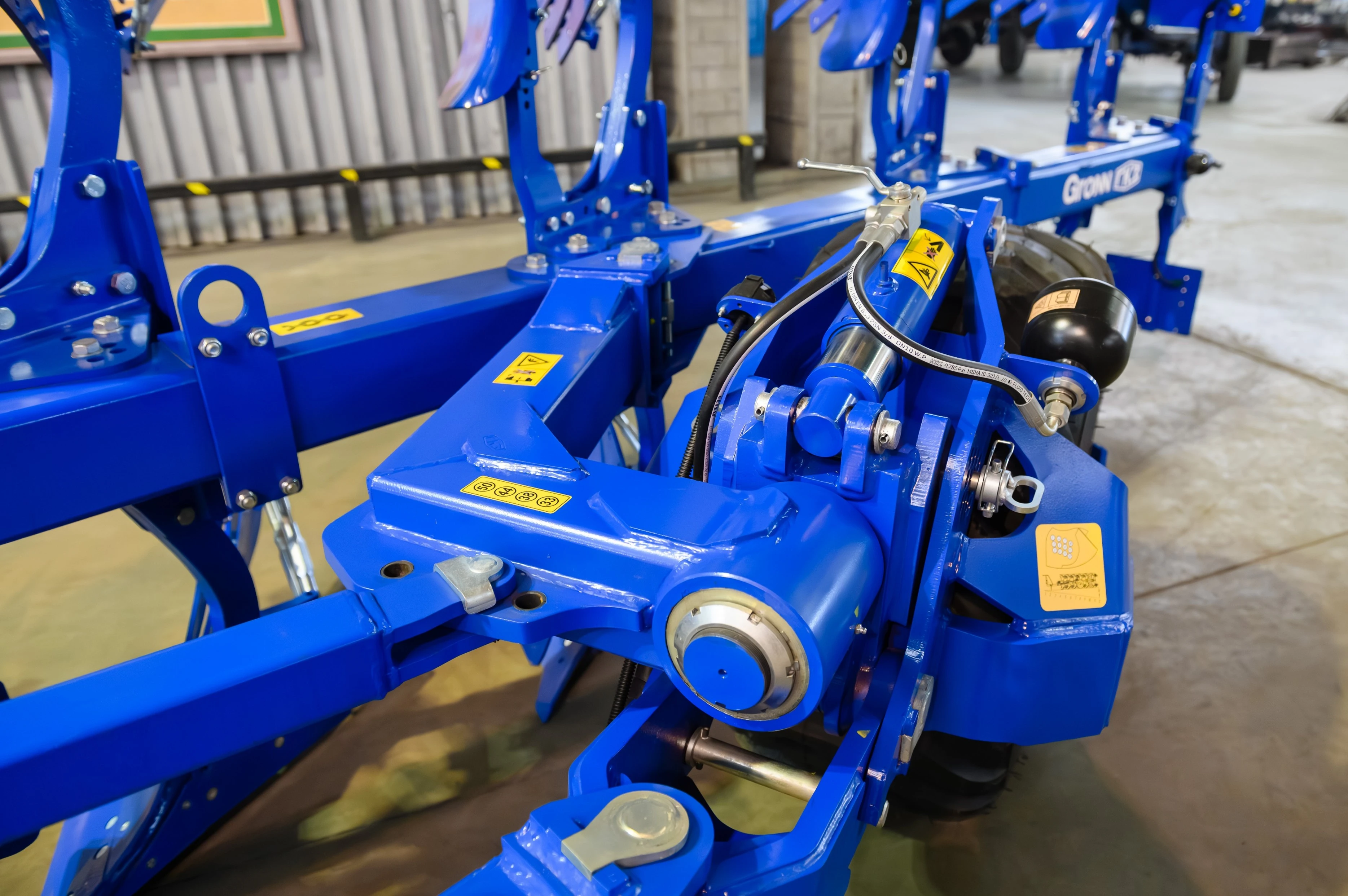 Body and Moldboard Assembly