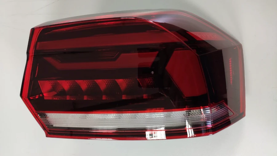 POLO tail light right 6N5 945 096 A