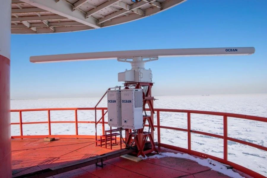 Coastal radar station "Ocean-100" with pulse transceiver