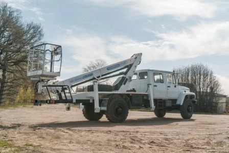AGP-18T autohydro lift GAZ-33088 with 5-seat cabin 17.8M 250KG 9.5M