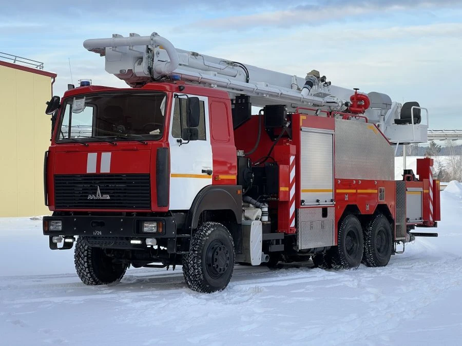Fire-fighting autofoamer PPP-32 (6317), on chassis MAZ 6317F9