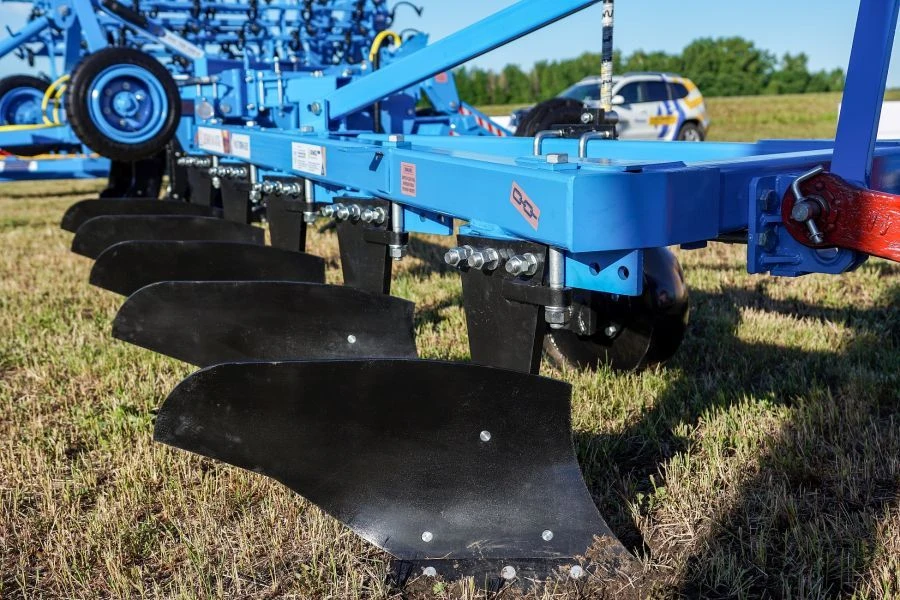 FINIST PLN-5-35 mounted plough and its modifications: PLN-5-35 RZZ.54.00.000; PLN-5-35 RZZ.54.00.000 (with moulded shoe); PLN-5-