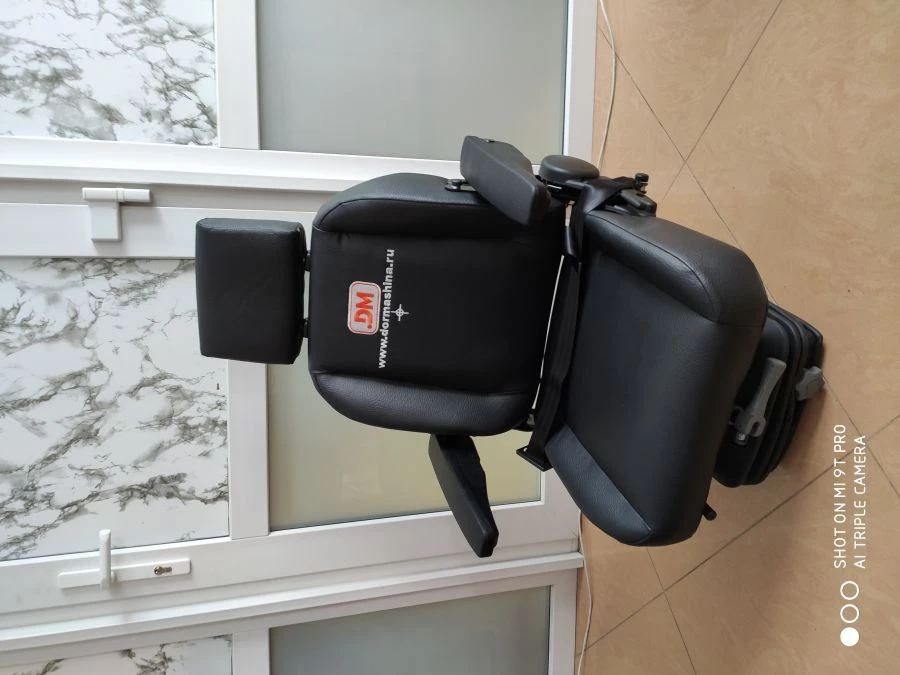 Operator's seat ST 111.210.007-N