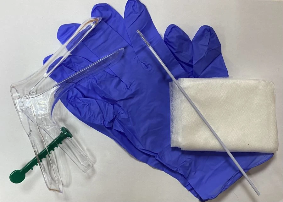 Set of gynaecological articles for cervical and vaginal sampling disposable sterile "Femina®" with mirror M and qi