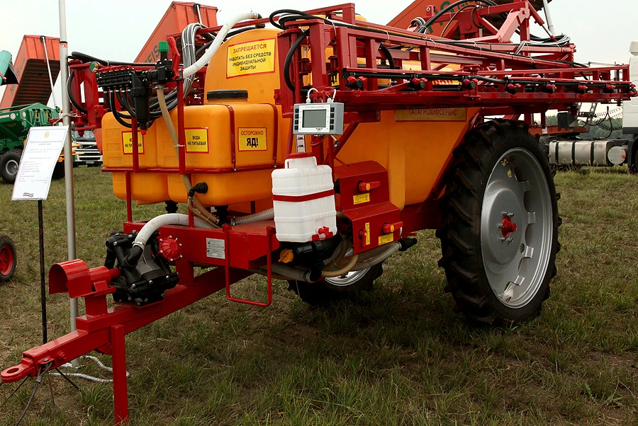Modernised semi-trailed boom sprayer "Tornado-2500"