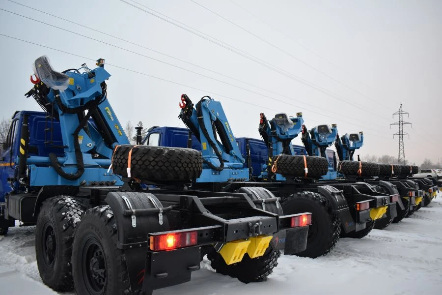 Special tractor-tractor truck with CMU produced by INMAN JSC on Ural 4320-6951-12, 4320-6951-14, 4320-6951-16 chassis. GIRD bran