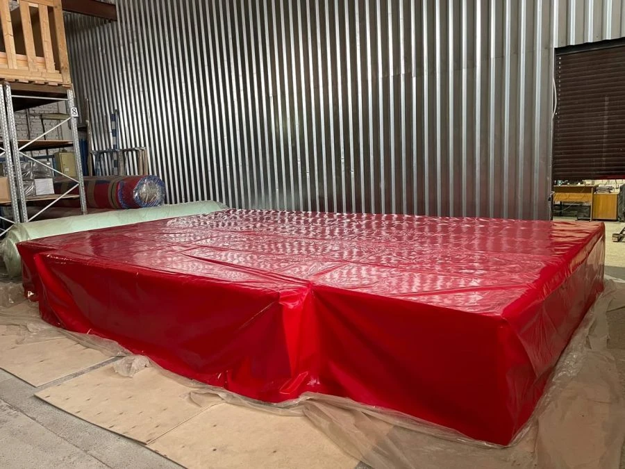 Waterproof cover for landing places for high jumps 6x4x0,7m