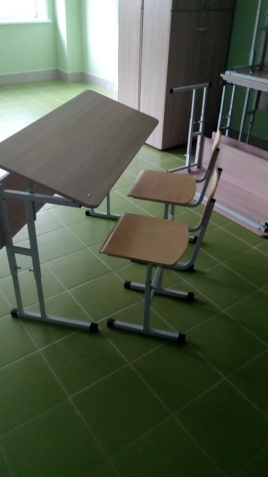 Pupil's table for drawing and painting
