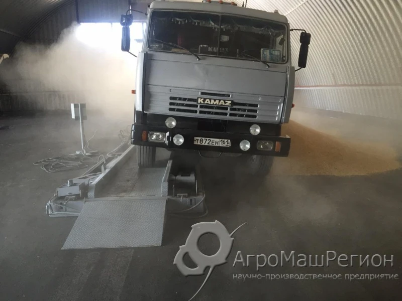 Grain Discharge at Elevation
