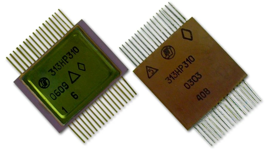 Microcircuit 313NR221