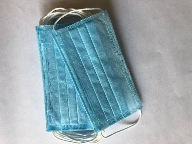 Medical three-layer disposable masks made of nonwoven materials Art 175x95 SMSG