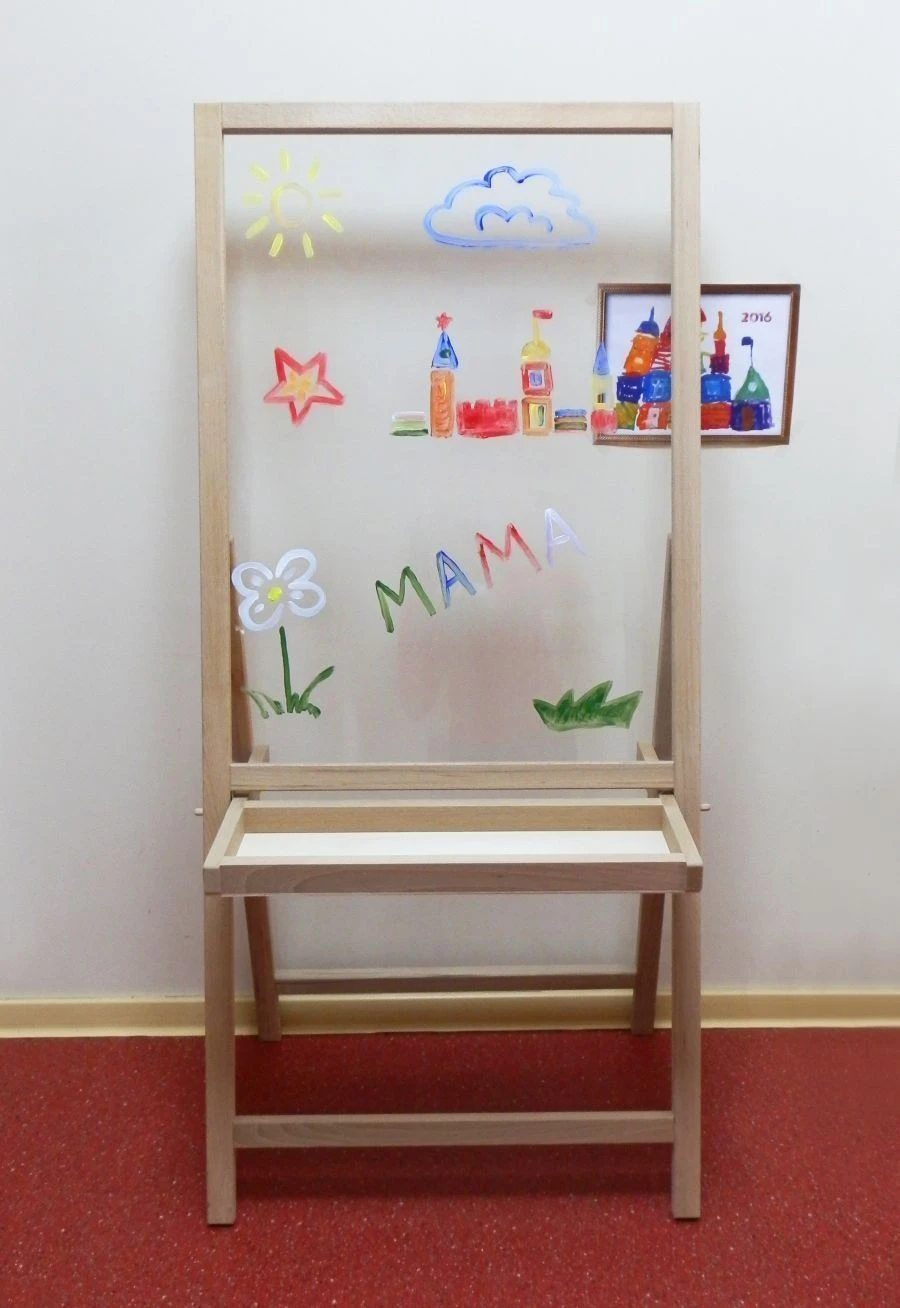 Transparent (mirror) floor easel.
