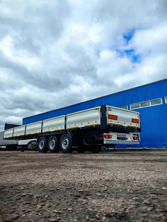 Flatbed semi-trailer