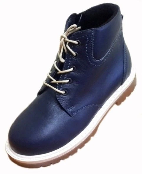 Complex orthopaedic footwear for unilateral amputation, children's, for boys, with insulated lining.