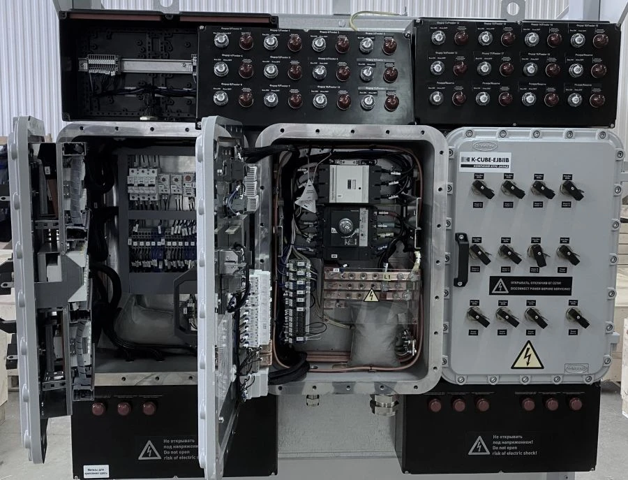 Low-voltage complete switchgear and controlgear K-CUBE-EJBIIB series