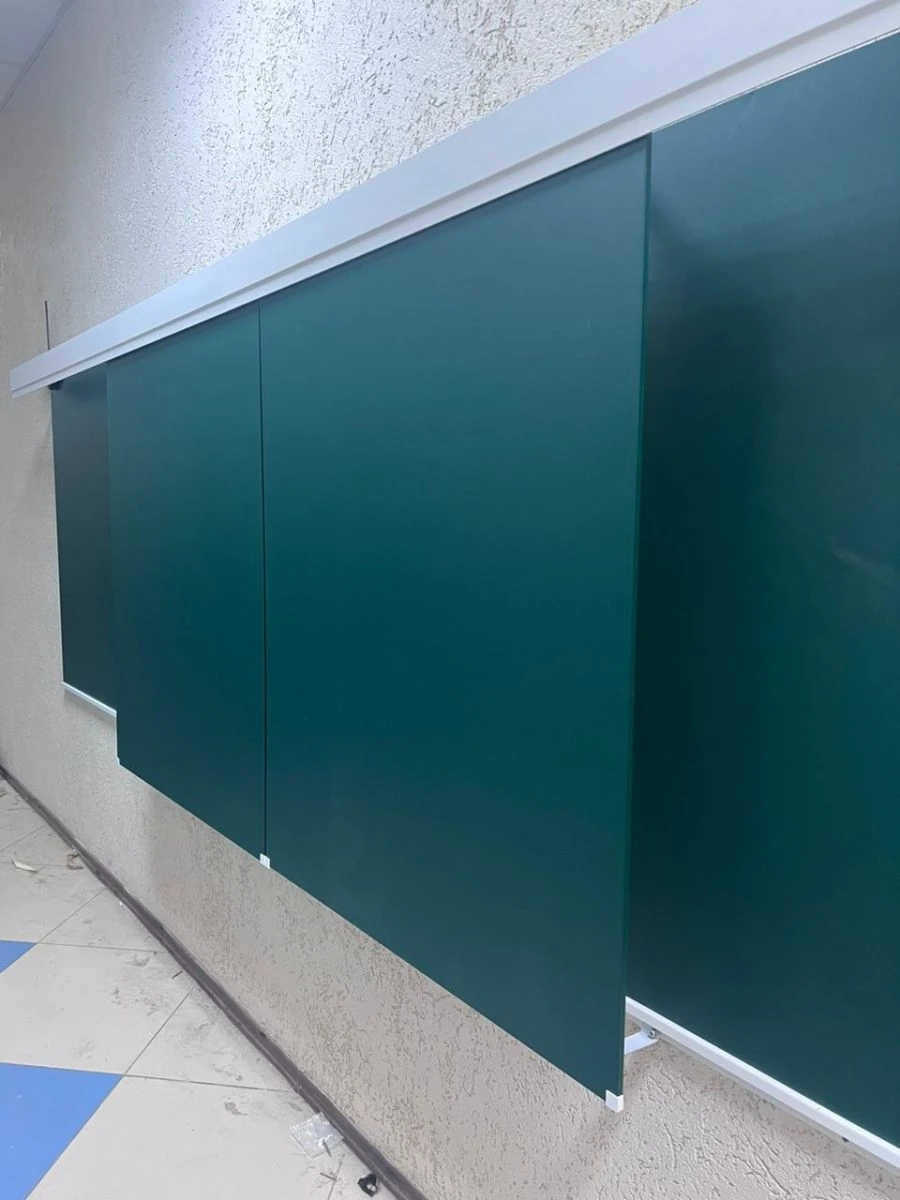 Magnetic marker board rail system