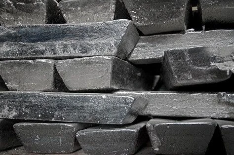 Foundry zinc alloys