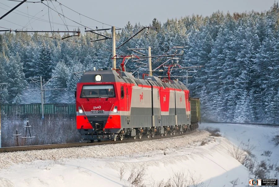 FREIGHT ELECTRIC LOCOMOTIVE 2ES10