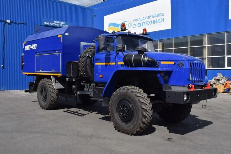 Special vehicle (universal engine heater - UMP), UZST brand, type 6892-06 on Ural 43206-1151-61 chassis.