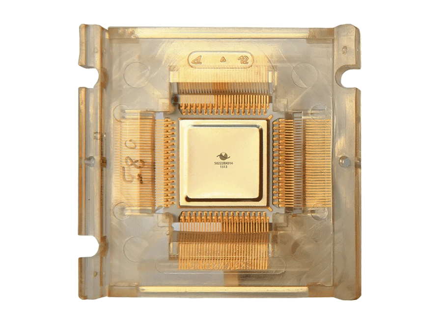 Microcircuit Multiformat single-chip high-resolution video encoder