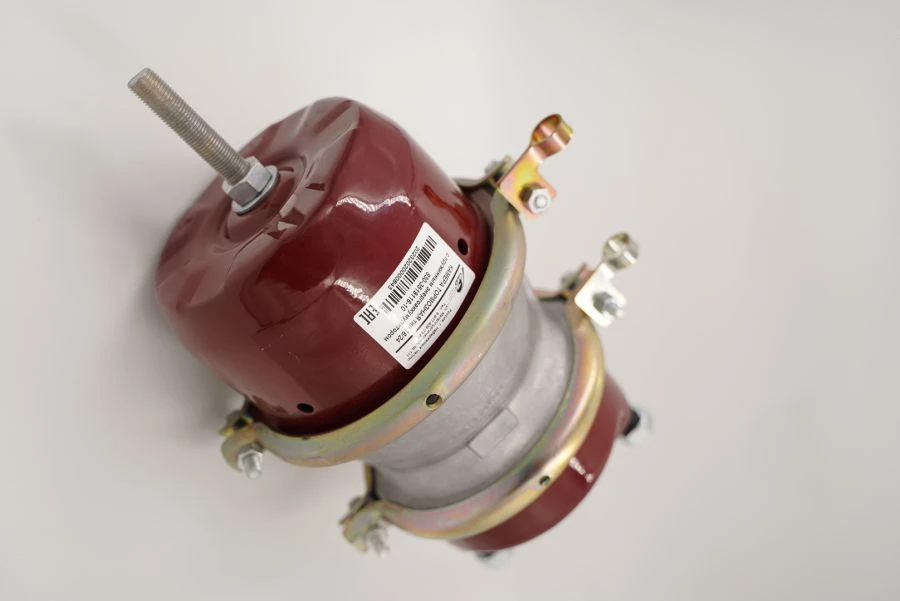 Brake chamber with spring energy accumulator type 16/24 disc brake (BPW, SAF, SCHMITZ).