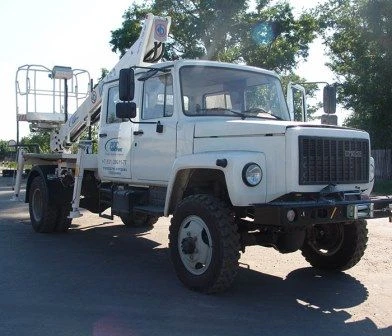 AGP-14T GAZ-33086 autohydro lift with 5-seat cabin 14M 200/250KG 8.4M