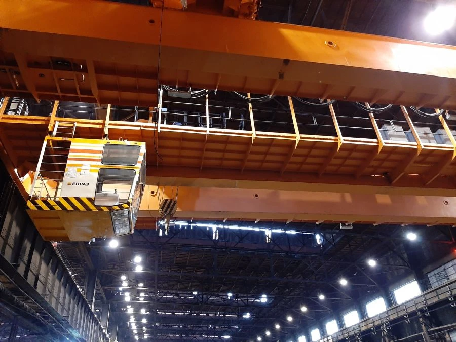 Double girder electric overhead travelling crane with special hook lifting capacity of 10 tonnes, crane index: KM-SK-10-A5-25,5-