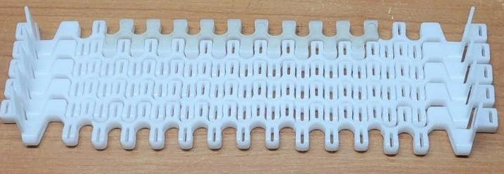 Modular tape ML100R PP SG 25mm (xx X xx mm; friction insert F with xx mm pitch, edge margin xx mm; POM pin; clips)