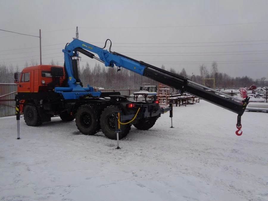 Special purpose vehicle with hydraulic loading crane of KMA type on the basis of KAMAZ 5350 and its modifications 51K10N-UK