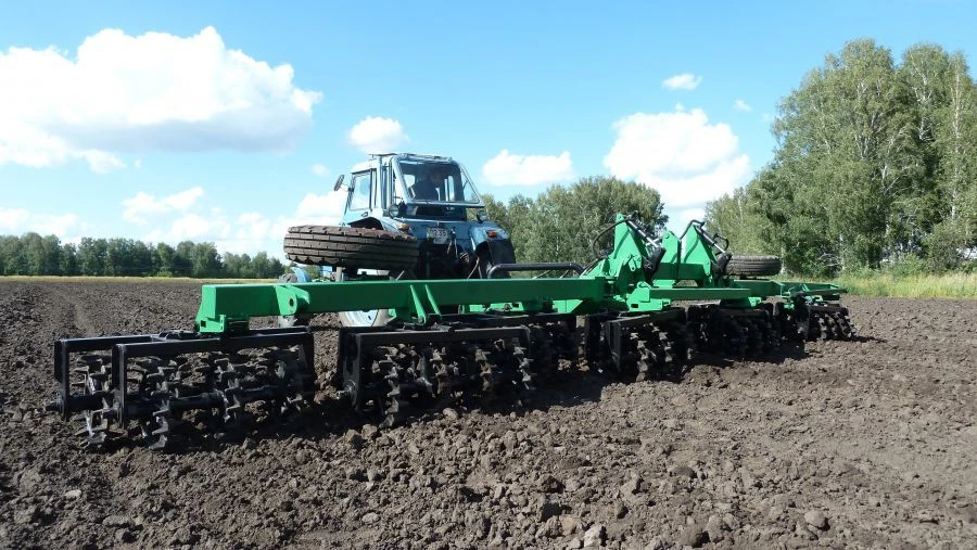 Universal soil tillage machine with ring-spur rollers UPA-KKSH-10