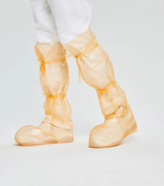 Personal protective equipment for feet made of polyvinylchloride film material: special additional decontaminated footwear