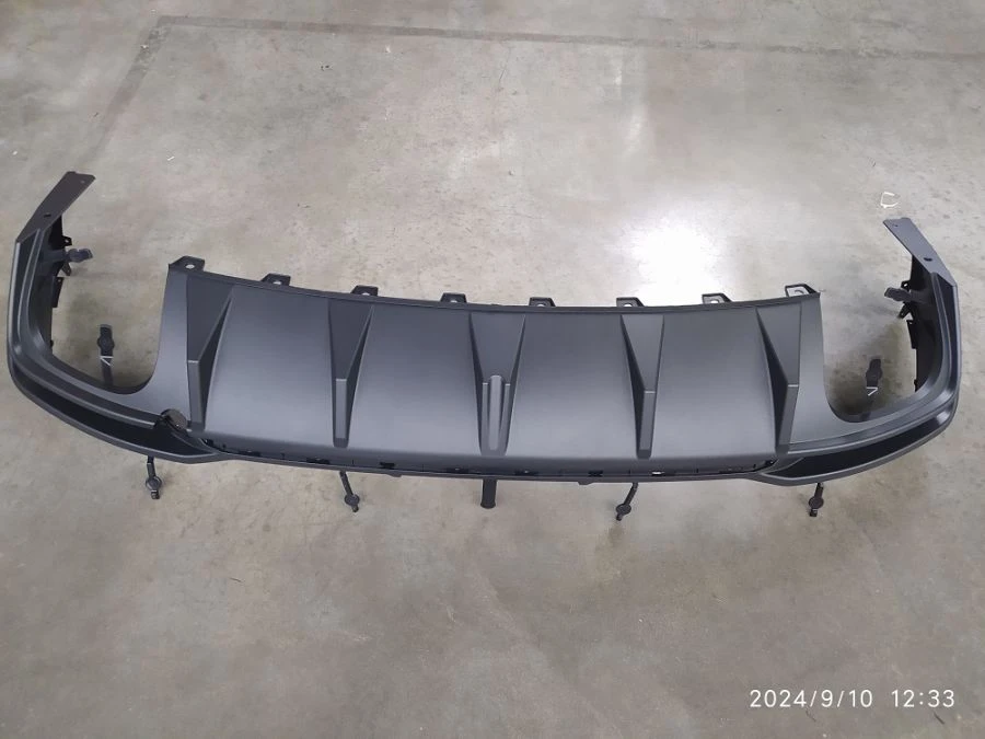 Lower part of front bumper HAVAL F7, item. 2803112AKN02A