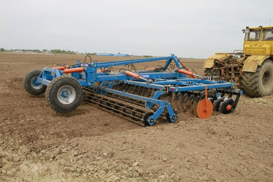 Semi-trailed disc machine DA-6x4PB