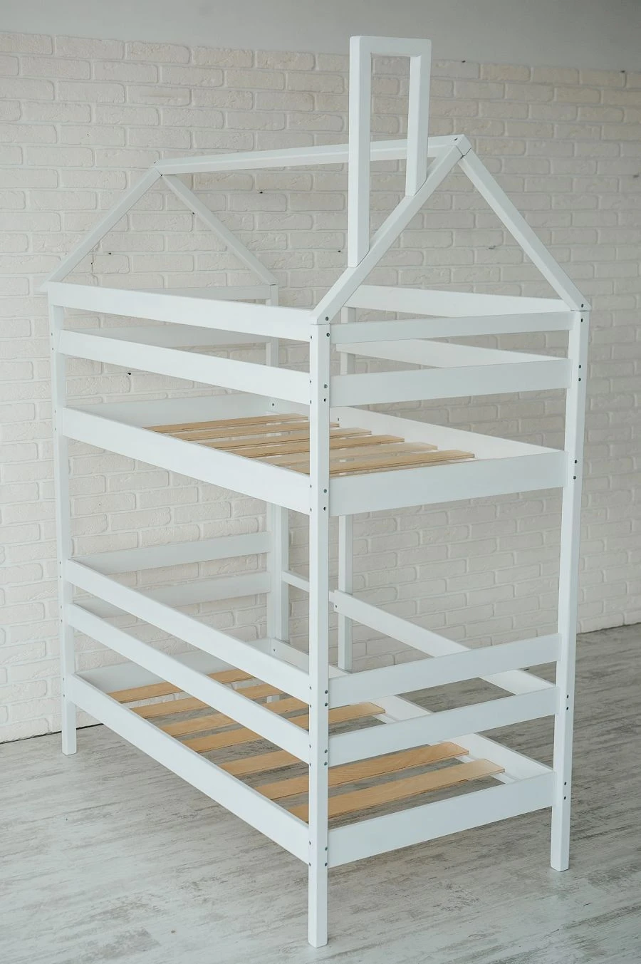 Children's bunk bed