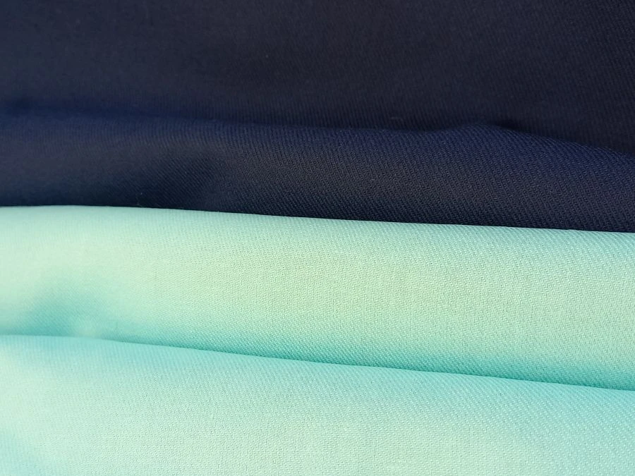 Cotton fabric combined weave teak smoothly dyed, pov.pl. 205 g / sq.m., width. 150 cm., 100% cotton.