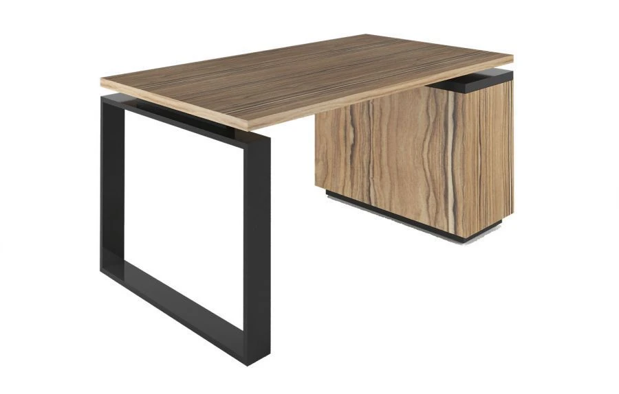 Executive desk made of LDF with metal support CP-1-1-1-1.