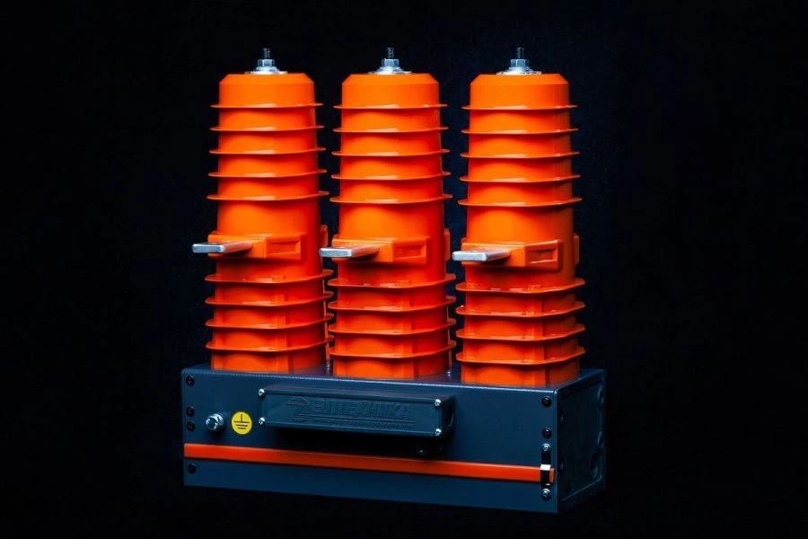 Vacuum circuit breakers VM12