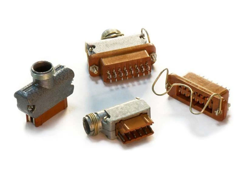 RPM connector (plugs, sockets)