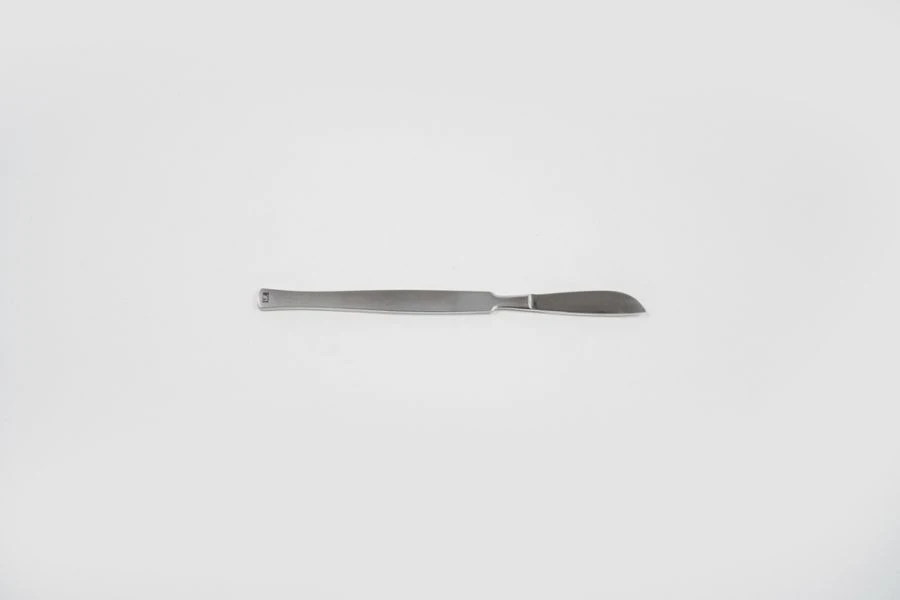 VZ-S- 2 Abdominal scalpel, large.