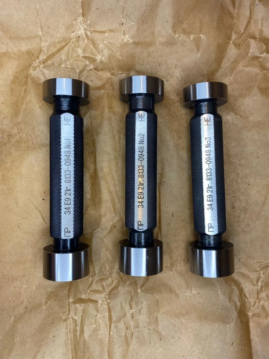 Double-sided smooth plug calibres with inserts with diameters from 3 to 50 mm