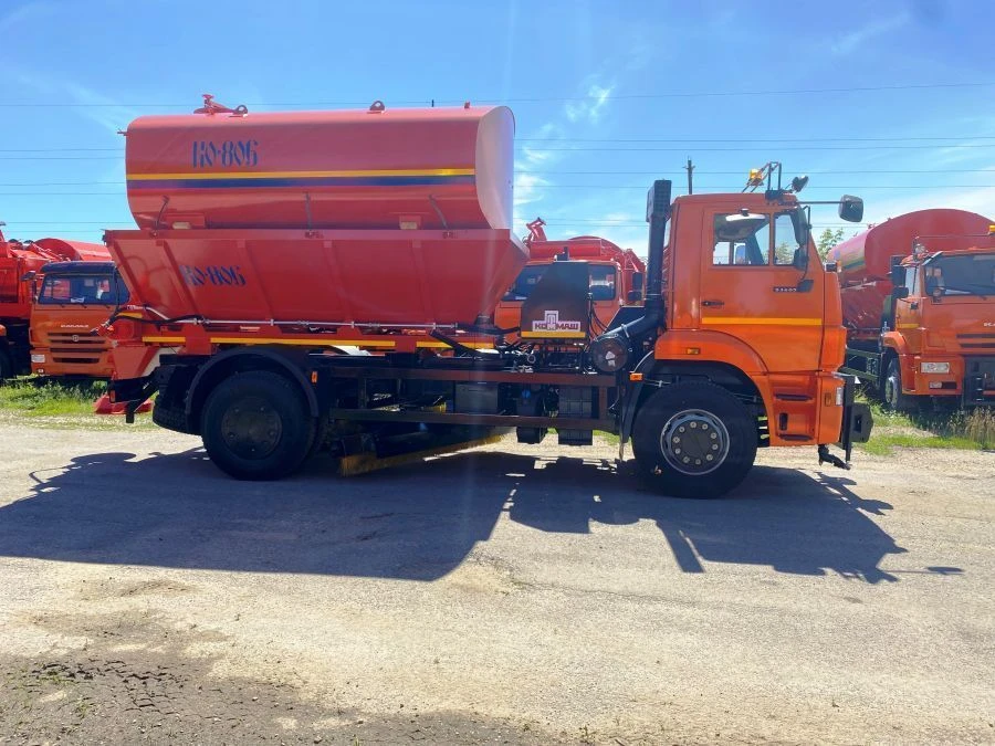 Road combined machine KO-806-43 (based on KAMAZ chassis: 53605-A5, 53605-5N)