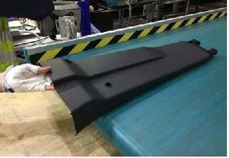 Right centre pillar lower trim assembly