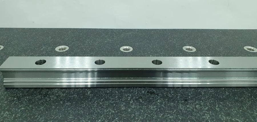 Ball linear recirculating ball bearing V1650