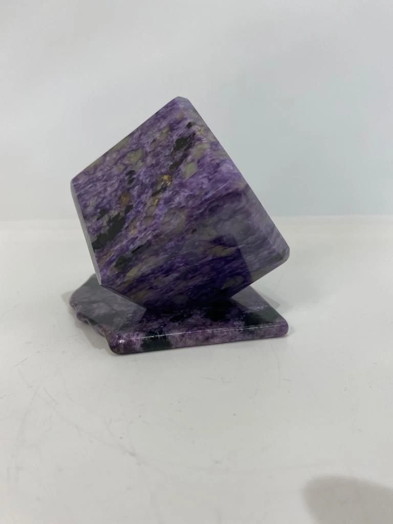 Cube on a stand (charoite)