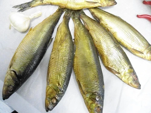Hot smoked herring, uncut