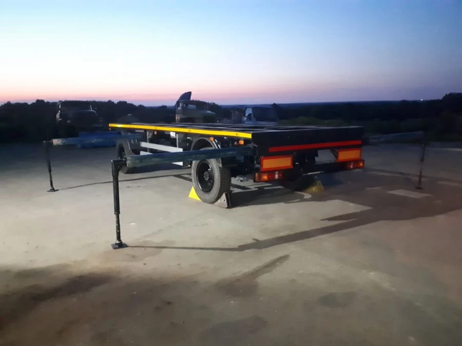 Car trailer 83381E , with air suspension or spring-balanced suspension, with tyres 235/75R17.5 or 215/75R17.