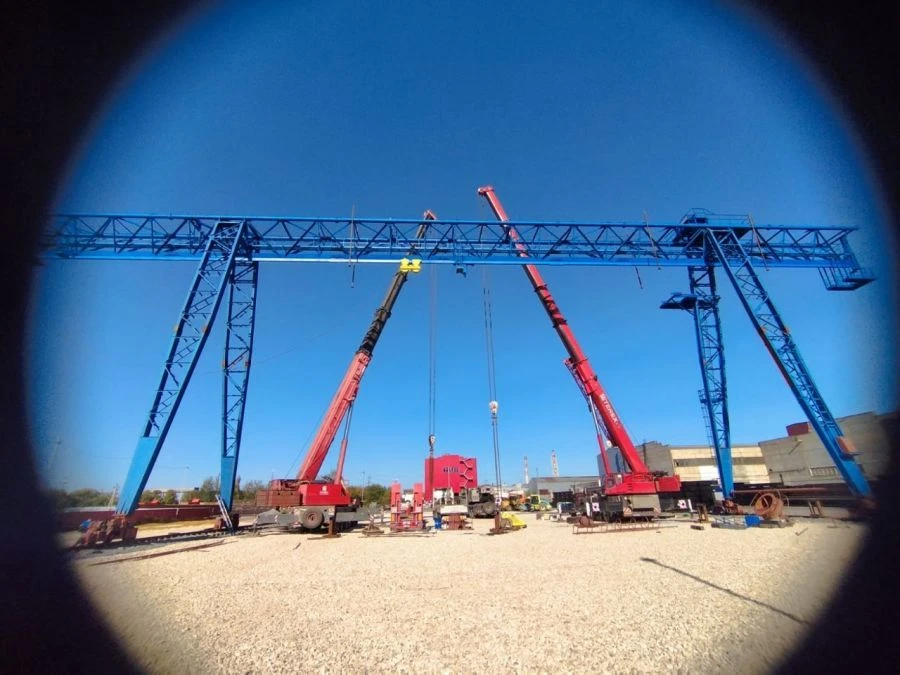 Electric gantry crane with lifting capacity up to 110 tonnes