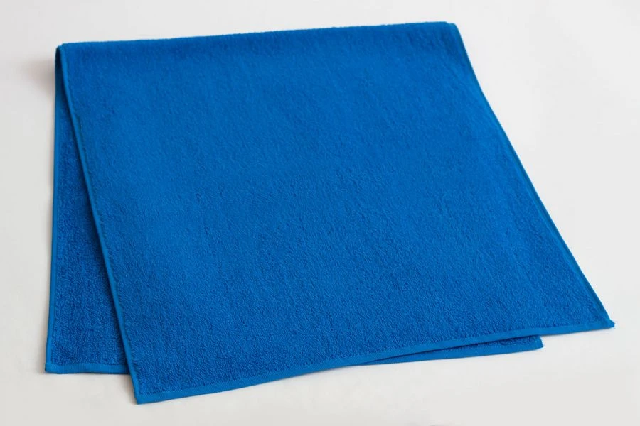 Terry towel type B made of smoothly dyed cotton terry fabric art. 1152