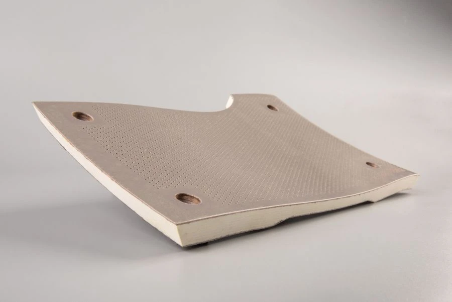 Sound-absorbing panels for experimental engine PD-14